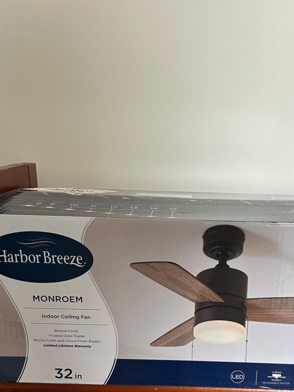 NEW IN BOX Harbor Breeze 32-in Ceiling Fan w/ LED Light - Picture 11 of 12